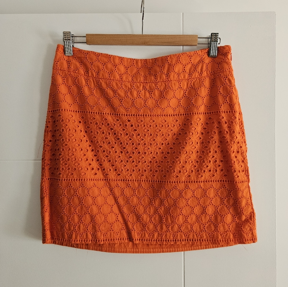 Banana Republic sz 6 M Eyelet 100% Cotton Lined Mini Skirt 😍